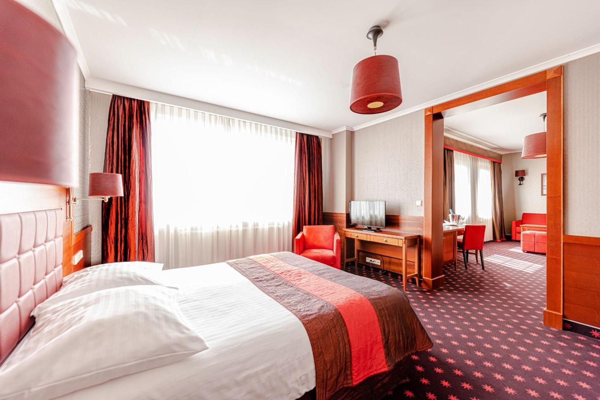 Hotel Panorama Mszczonów Dış mekan fotoğraf